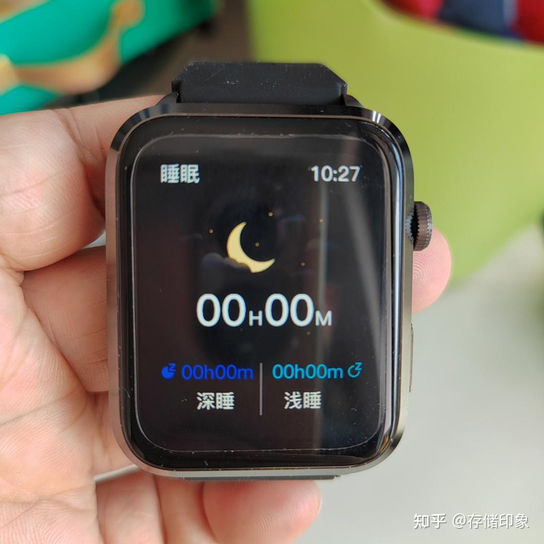 手表的健康监测功能强大,可以全天精准监测血压,也能监测血氧,心率