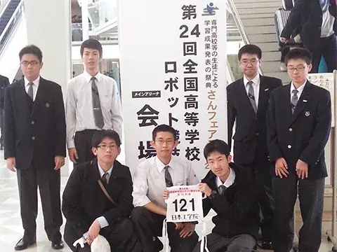 请输入图片描述