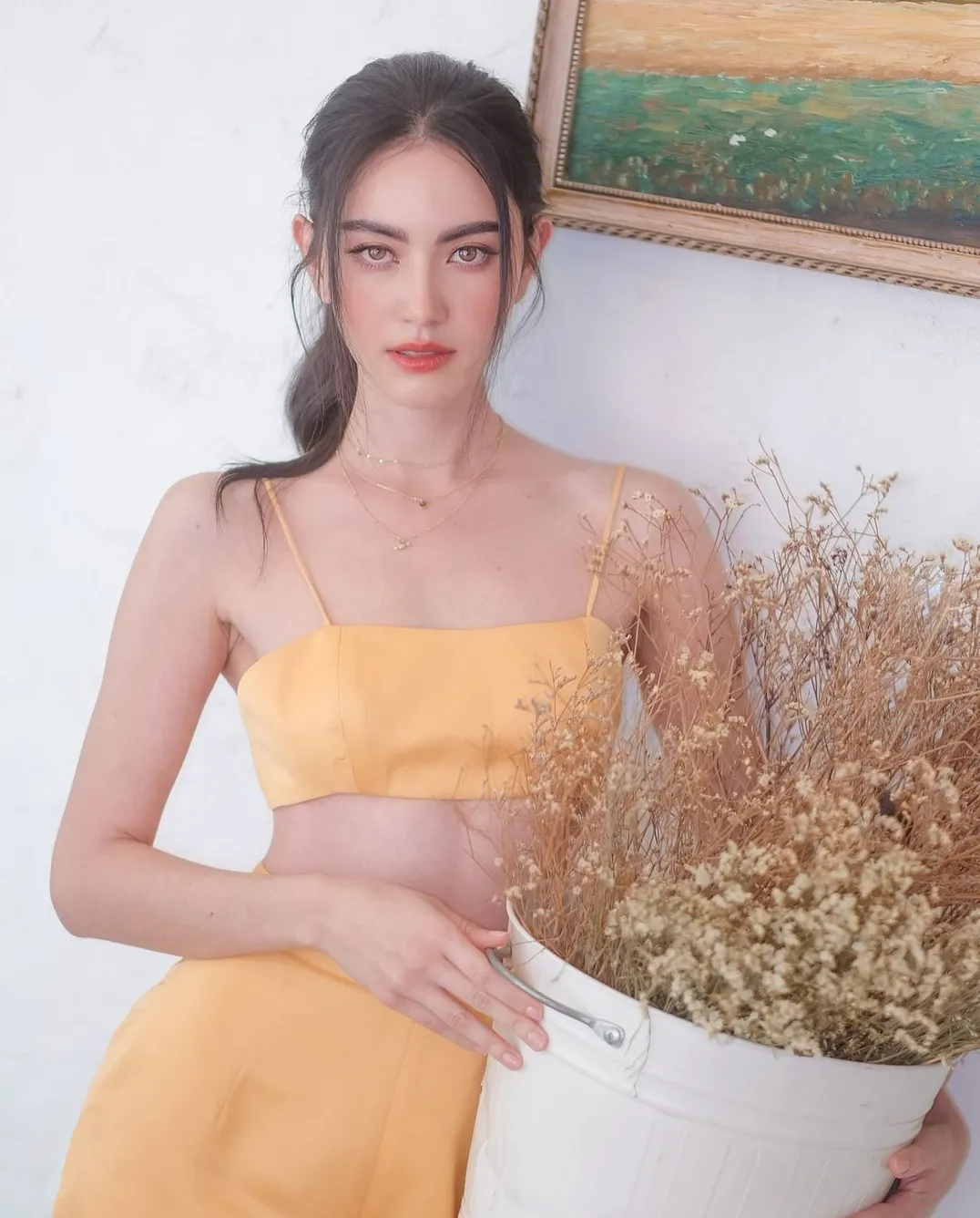 去不了泰国那就来泰式美人mai的100种夏日最美穿搭你确定不想学