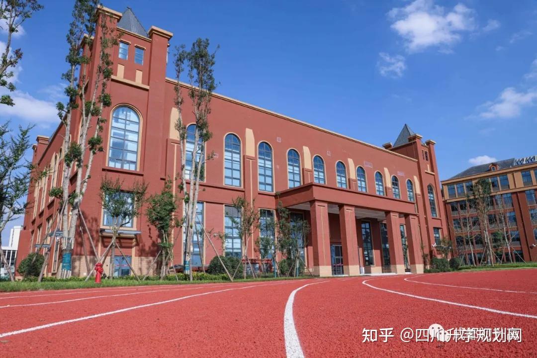 神仙颜值王牌师资成都这所新开校看上去有多美就有多用心