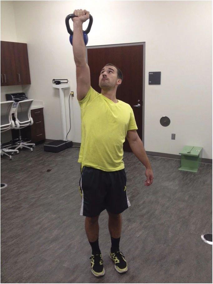 动作技巧壶铃土耳其起身