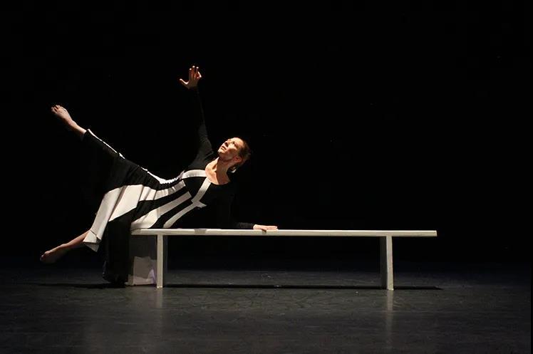 现代舞真的“看不懂”么?你只是没get到这些知识点! - 知乎