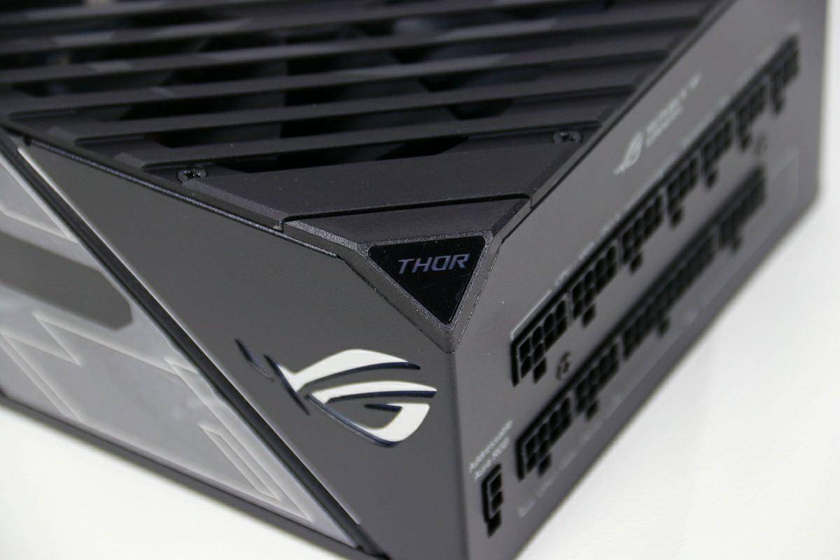 「雷神之锤」华硕 rog thor 850w 白金全模组电源开箱