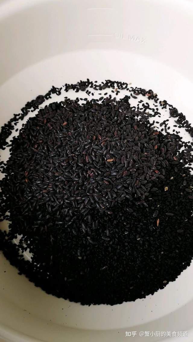 芝麻糊怎么做才会稀 v2-6bf583fa9d677779ef497013f0b2162a_r.jpg