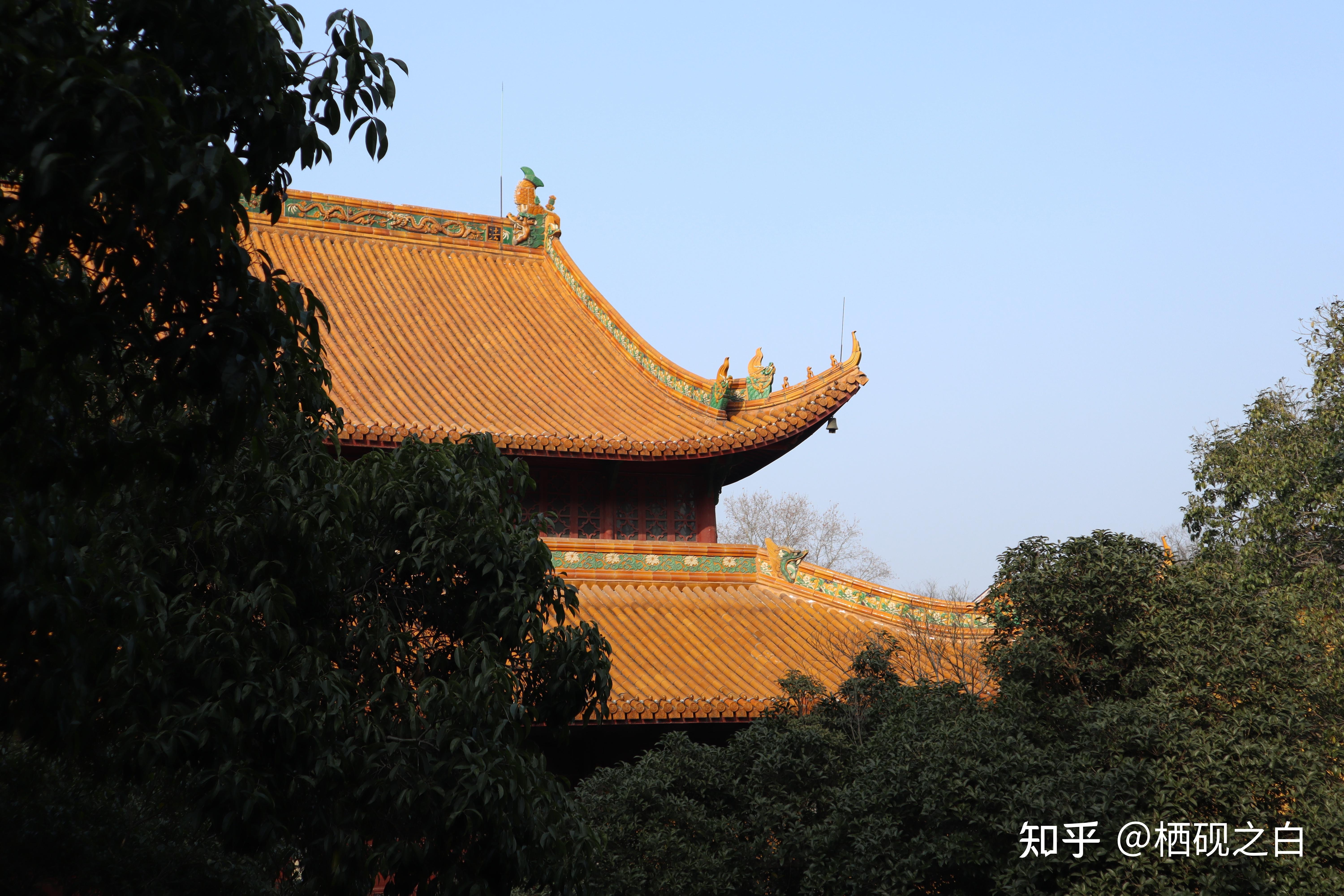 寺庙正在改建,不知道之后会造成什么样子,可能我看到的景观会消失,写