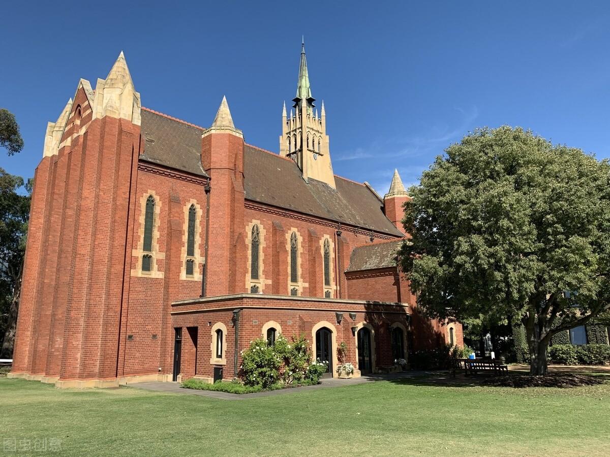 墨尔本大学会计与金融专业,综合实力非常强大,墨尔本大学商学院是亚太