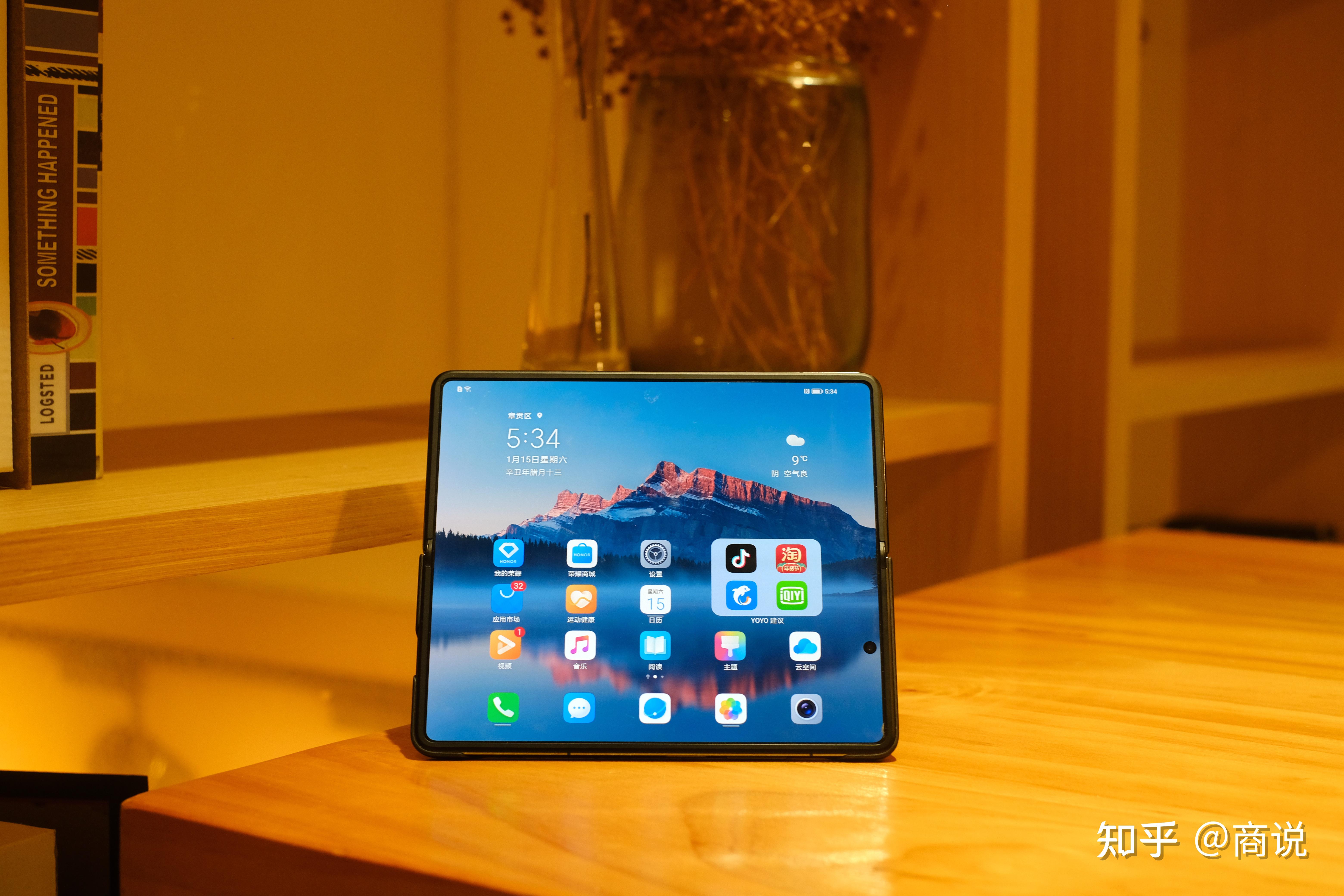 出道即巅峰,荣耀magic v折叠屏真实体验,9999元到底值不值? - 知乎