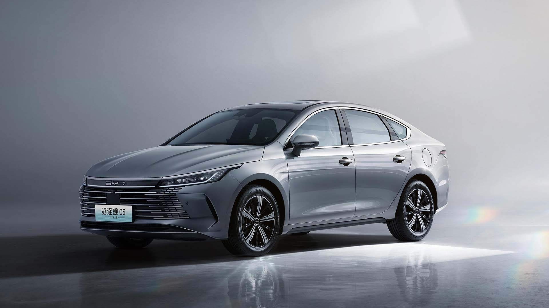 将成奇瑞最美轿车?这传奇车系即将复活 搭载第三代混动!