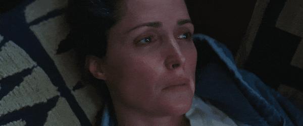 《如果有腿，我会踢你》柏林+金球影后，年度最“痛”表演