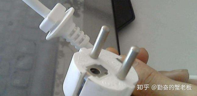 洗衣机插头要拔吗不拔好不好