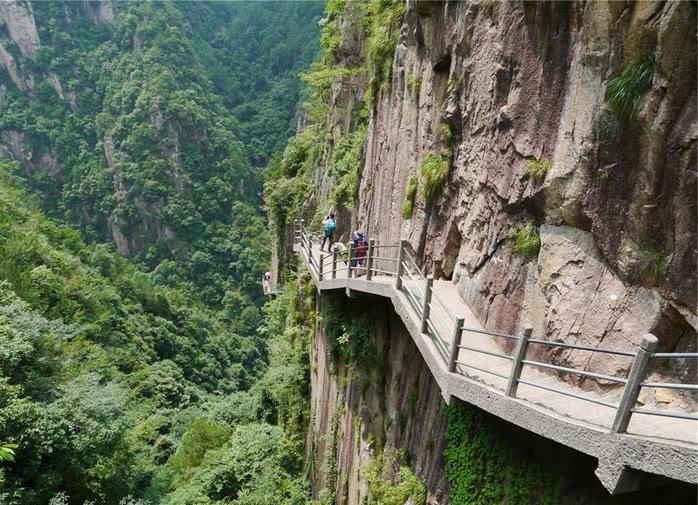 浙江秋季热门旅游景点天台山旅游攻略低音号免费语音导游