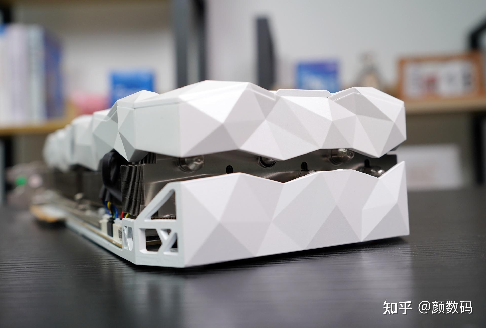 这才是真正的卡皇?影驰RTX 3090 Ti名人堂限量版显卡评测-影驰的显卡是丐版吗