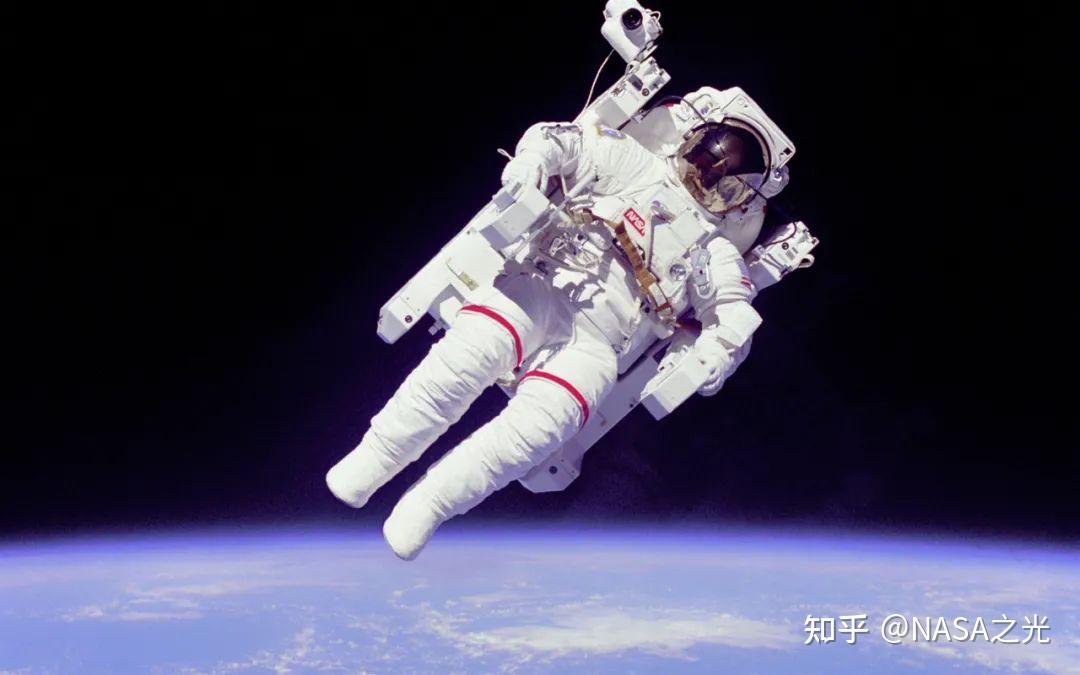 【1950~2025】NASA历代宇航服大盘点 - 知乎