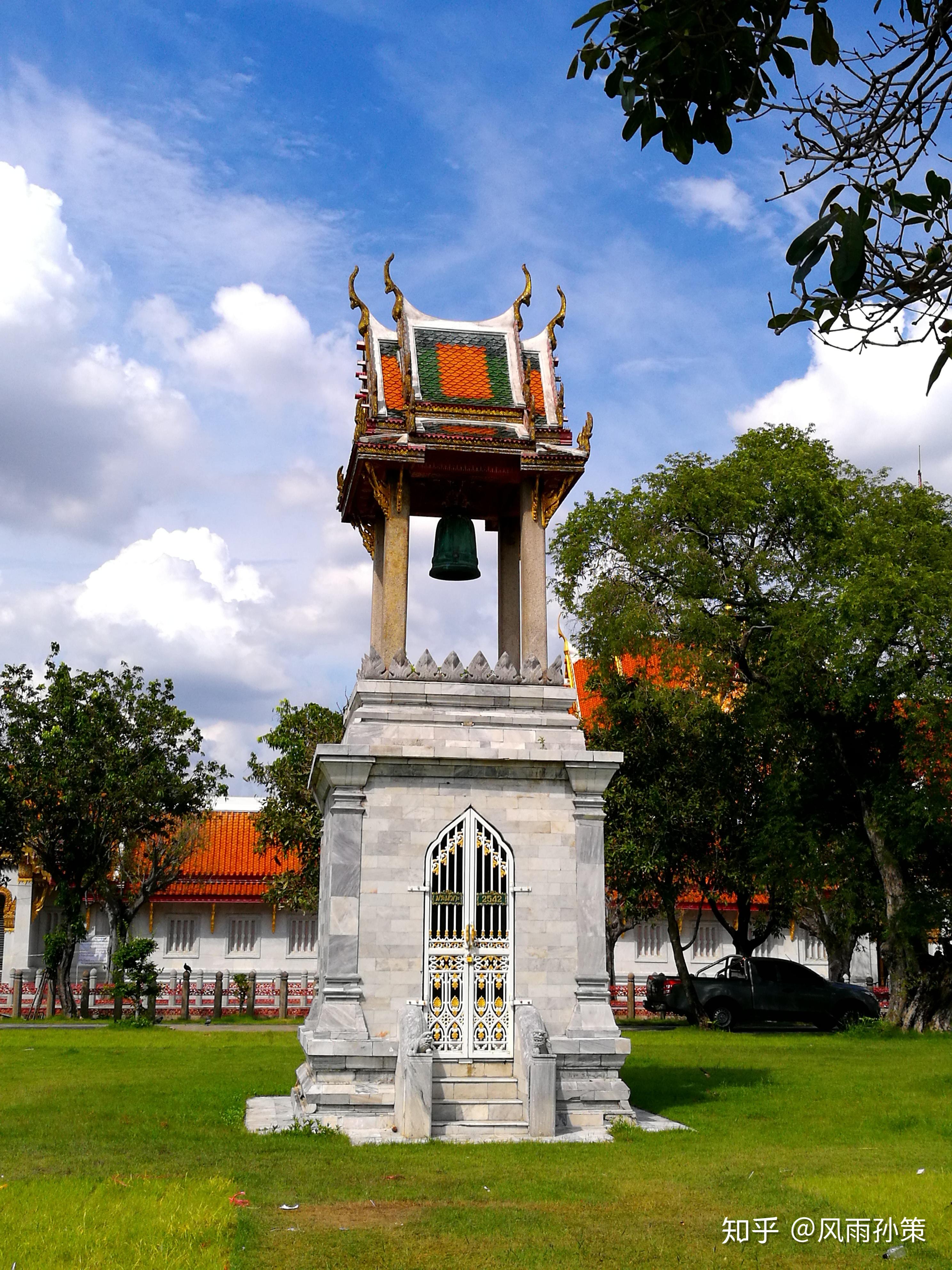 云石寺不大,一会就逛完了.