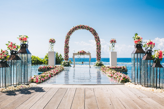 巴厘岛10大水台婚礼全方位评测