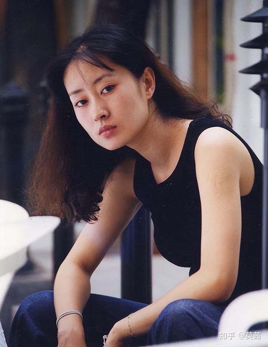 37岁离婚39岁爆红仅用两年就翻身的她到底积攒了多少委屈