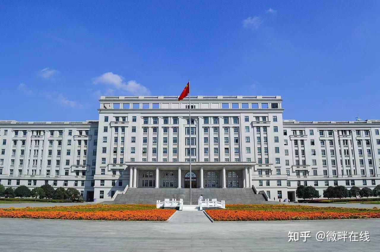 电子科技大学医学院成立于2013年,现拥有四川省人民医院,四川省肿瘤