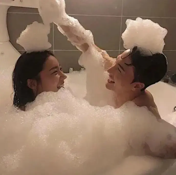 一些超级特别又好看的情侣头像,共190张-最好看的情侣头像动漫一人一半