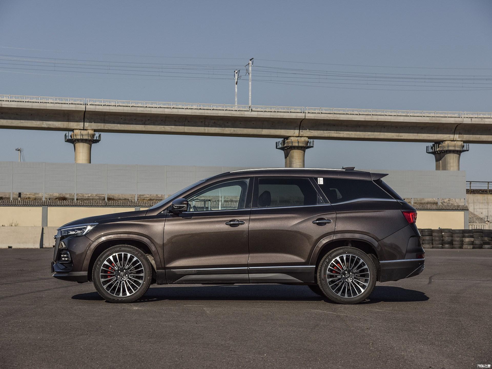 奇瑞捷途x95来袭全系标配12个扬声器车内空间非常宽敞