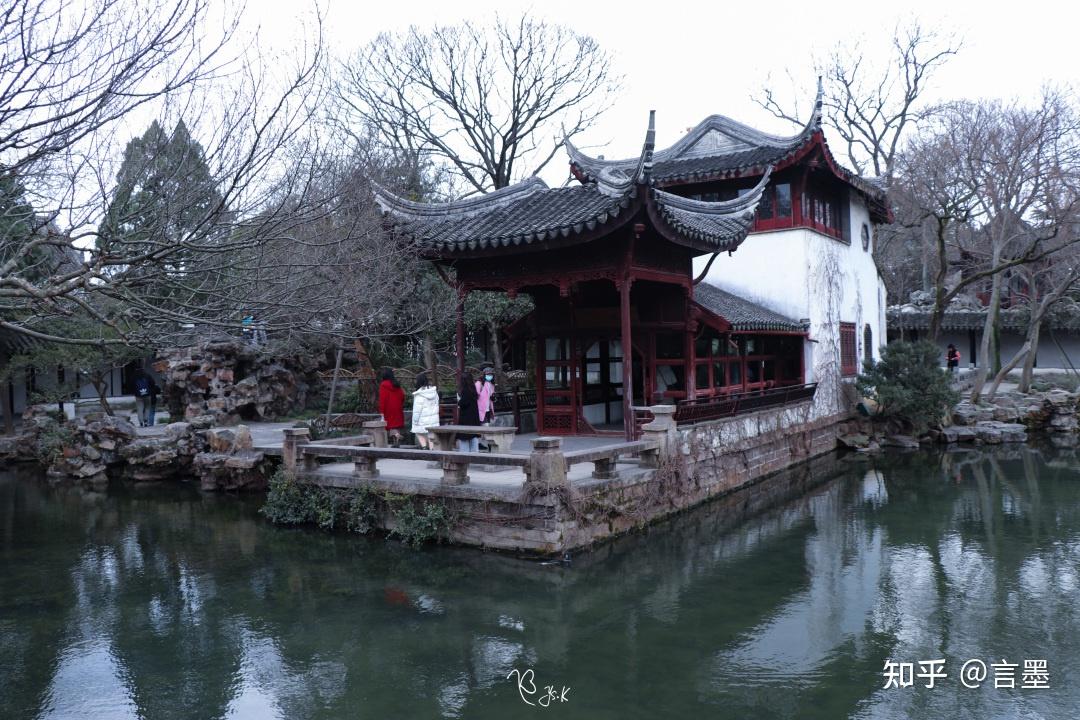 这艘船虽不能行却也渡人