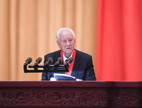 如何看待知乎著名大v曹丰泽表示马上博士毕业,要到世界人民最需要的