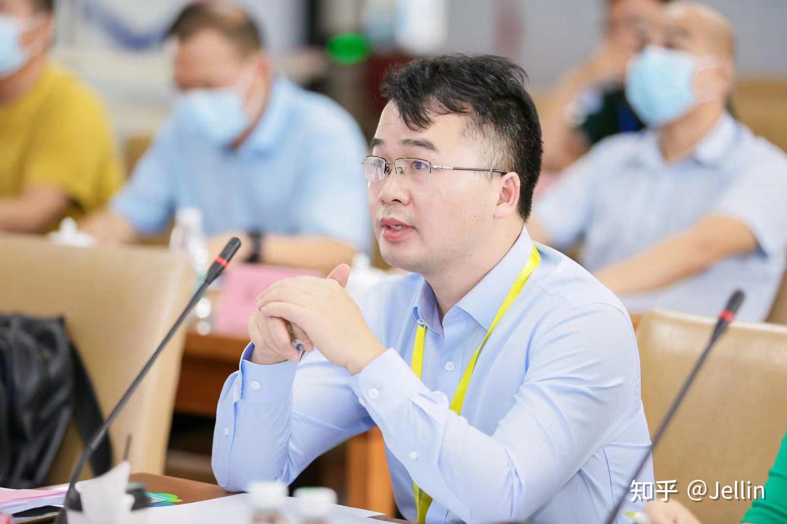 乾坤未定 你我皆为黑马 ---- 深圳坤马投资创始人谢建林:逆势开启创业