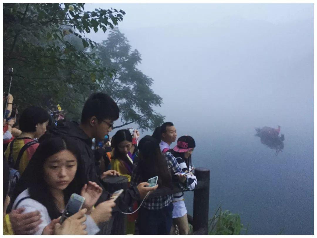 不要相信他的朋友圈