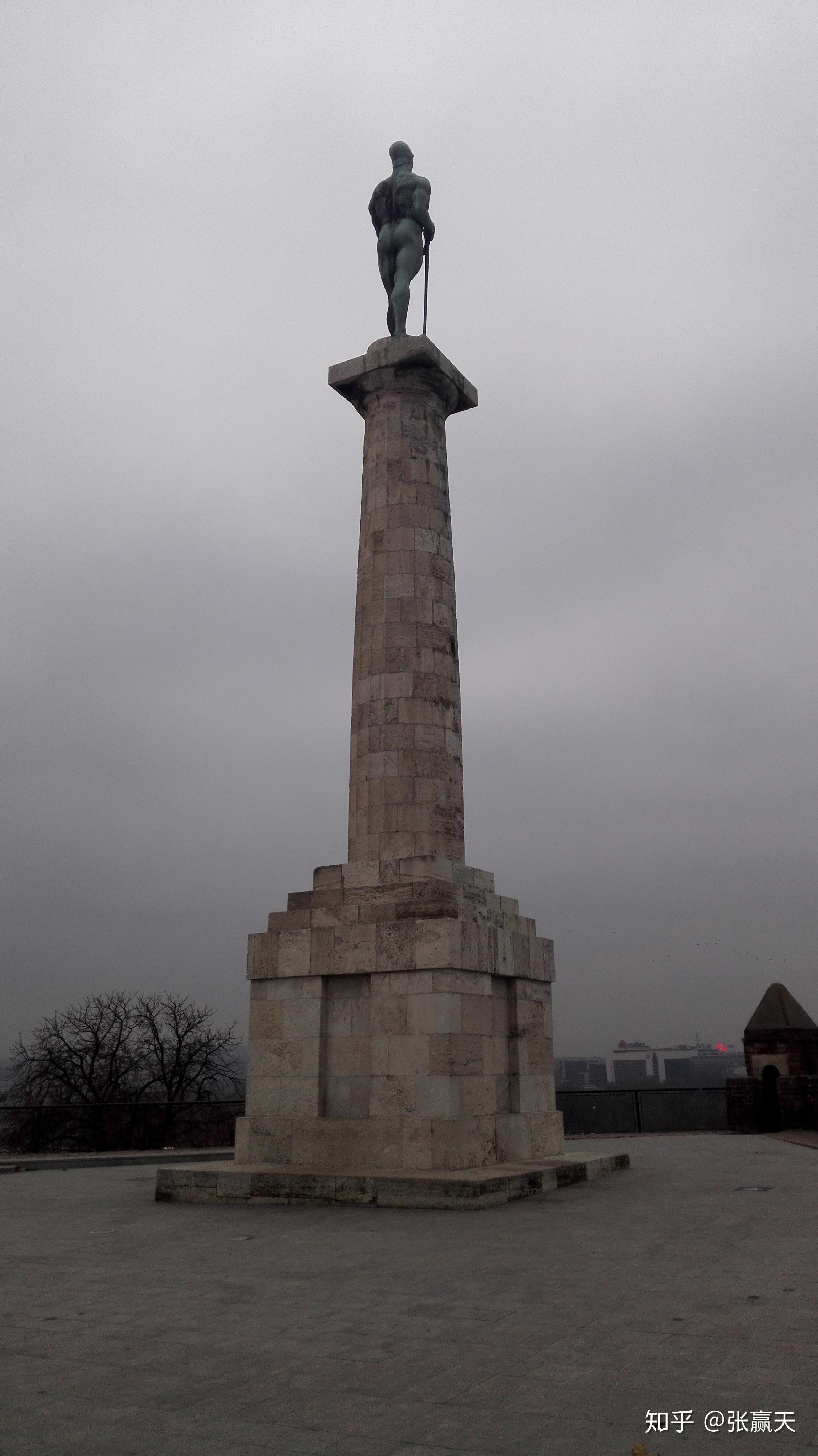 铸剑为犁隔日,贝城大雪城堡外墙城堡原入口到贝尔格莱德,还有一处绝不