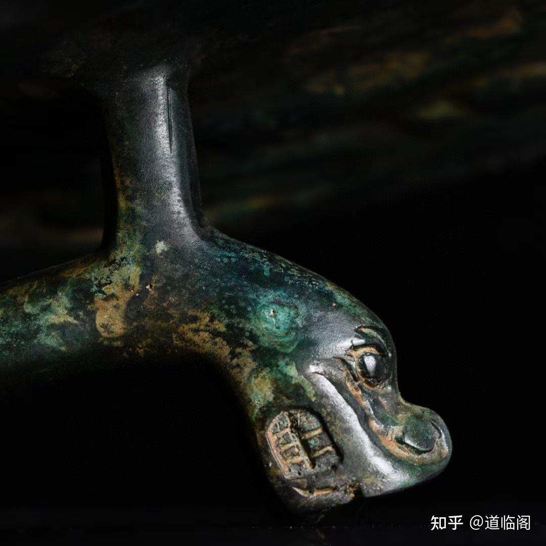 古代防御兵器——战国铜盾牌 - 知乎
