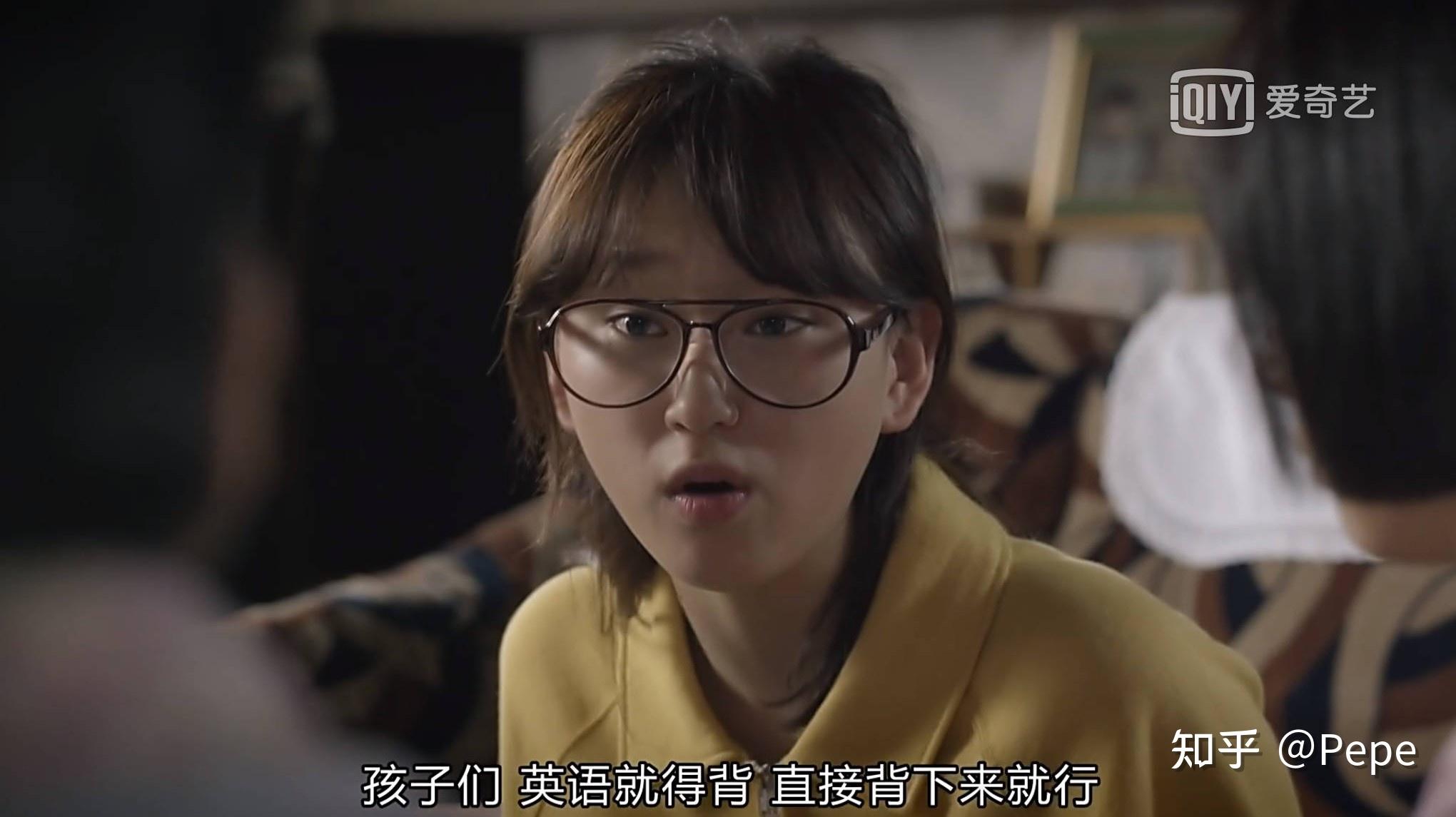 推荐墨墨背单词,软件内可以选取单词书,可以根据你最近的英语考试(如