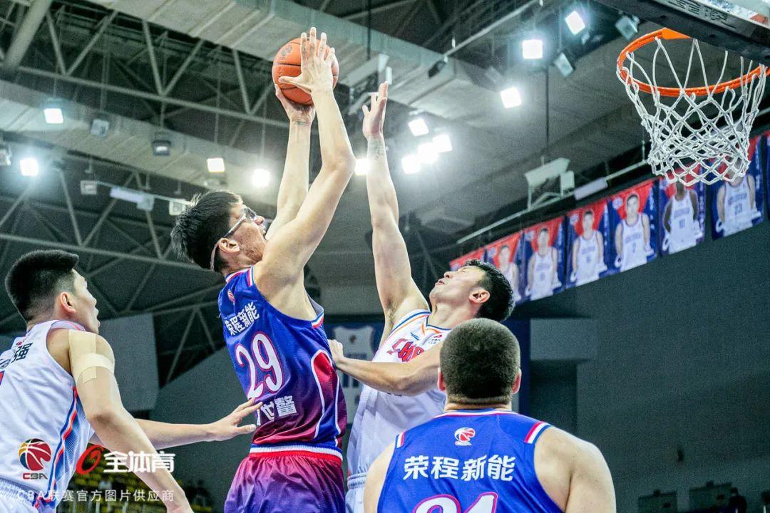 魔鬼客场小林回归先行者大胜四川金强