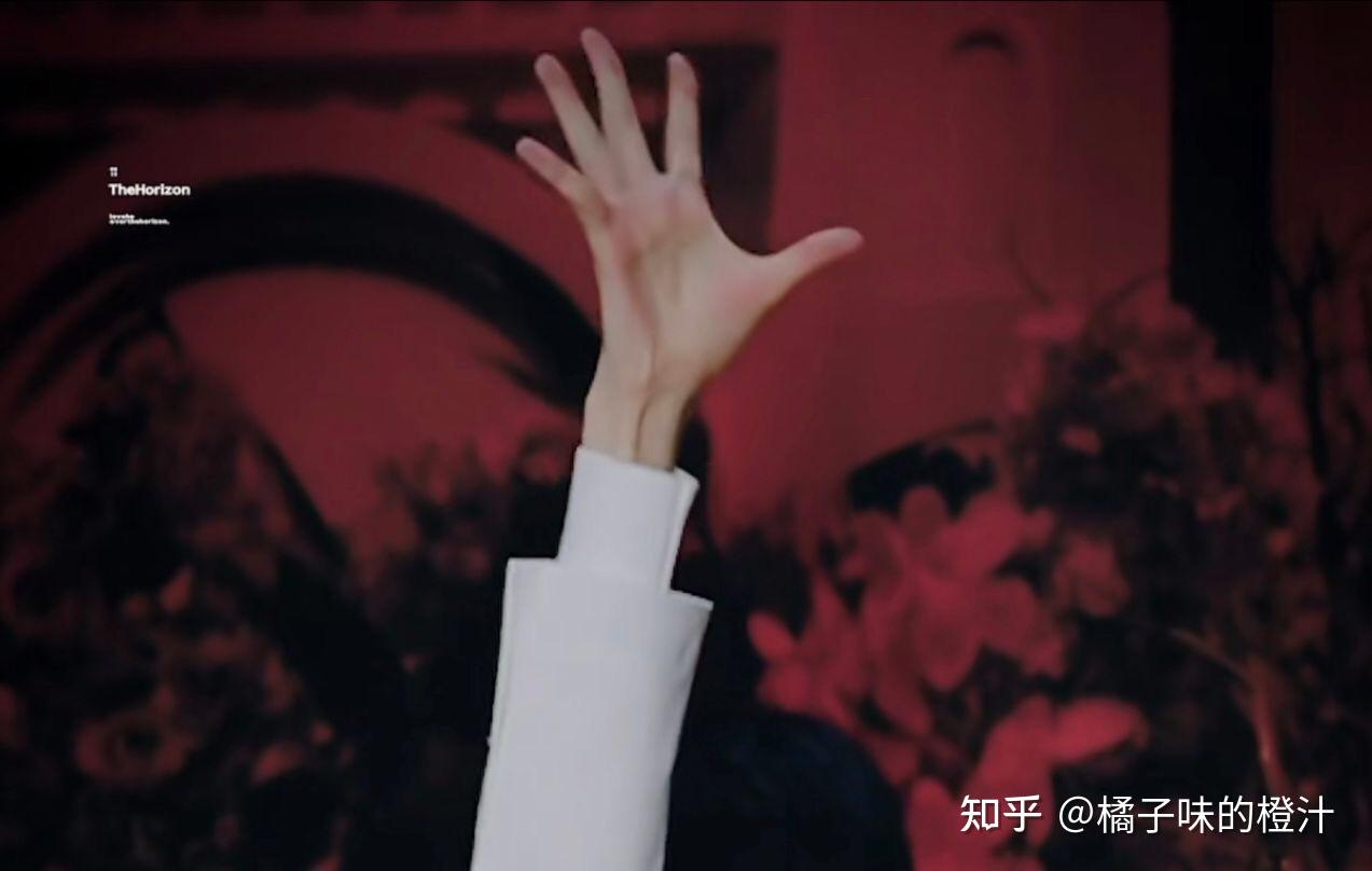 时代少年团御用手模贺峻霖