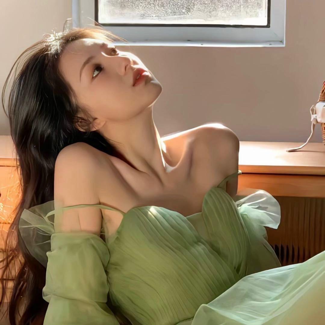 又纯又欲又御的小众女头②