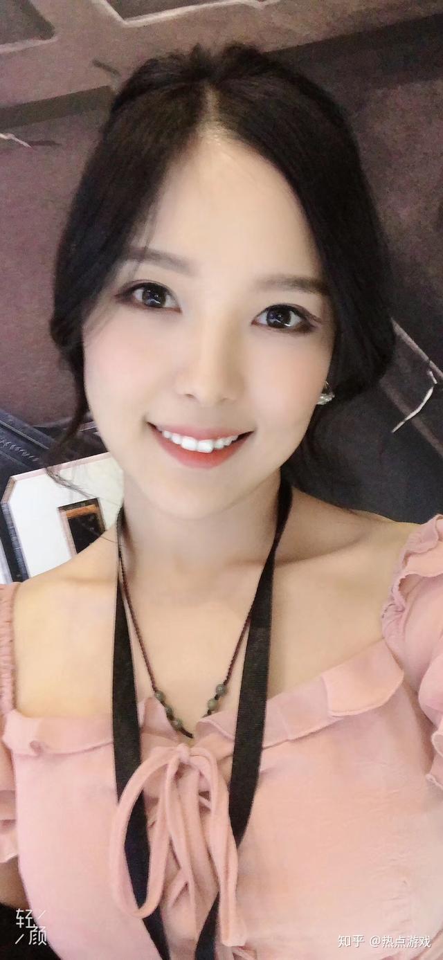 dnfdpl决赛解说天团晴子成唯一女嘉宾与狂人同框值得期待