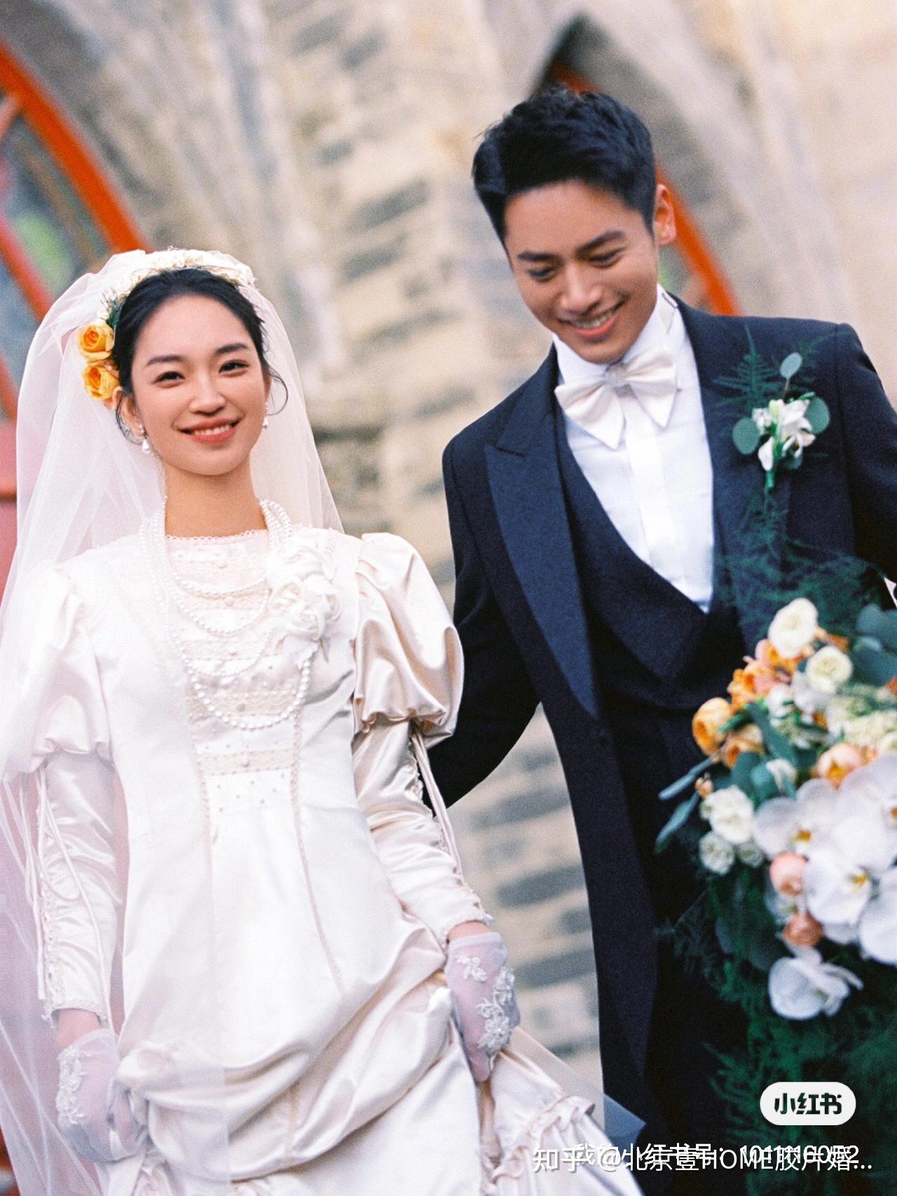 真的惊艳了,一定要拍的复古港风婚纱照 - 知乎
