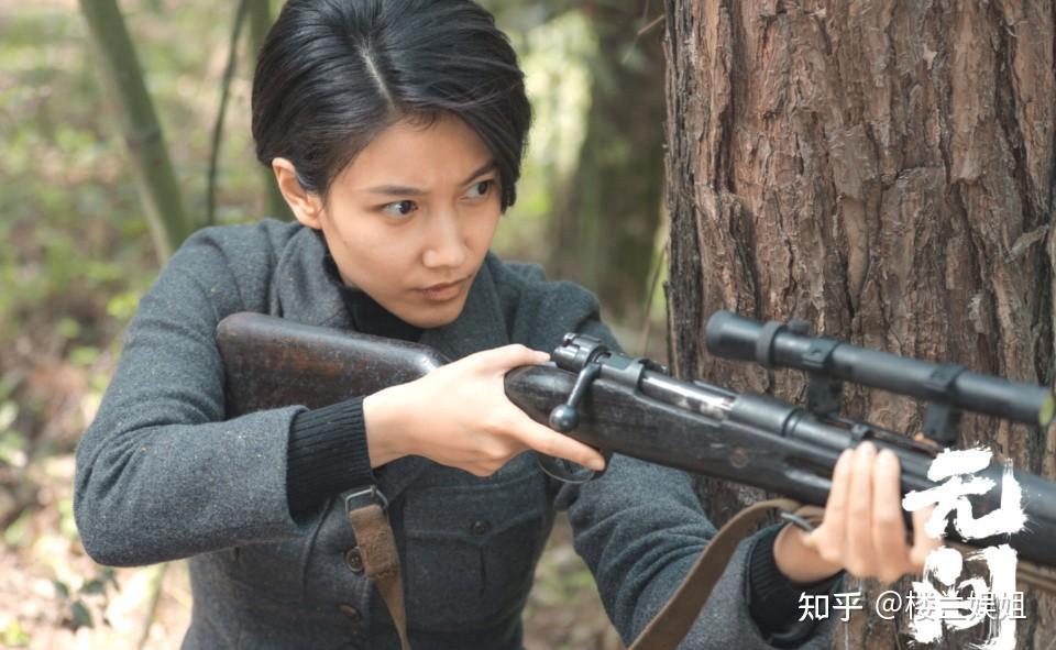 继伪装者后靳东又甩出一张谍战王炸蓝冰成于曼丽第二