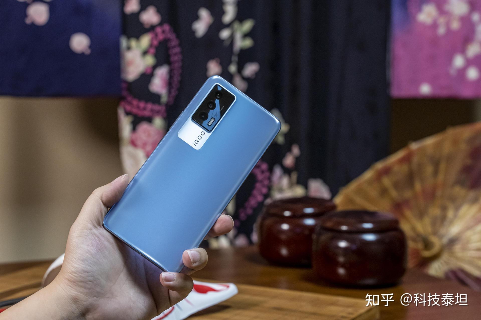 性能出众颜值吸睛iqooneo5真机图赏