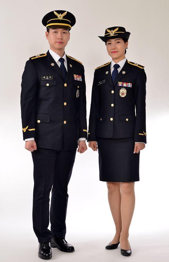 韩国警察礼服图片