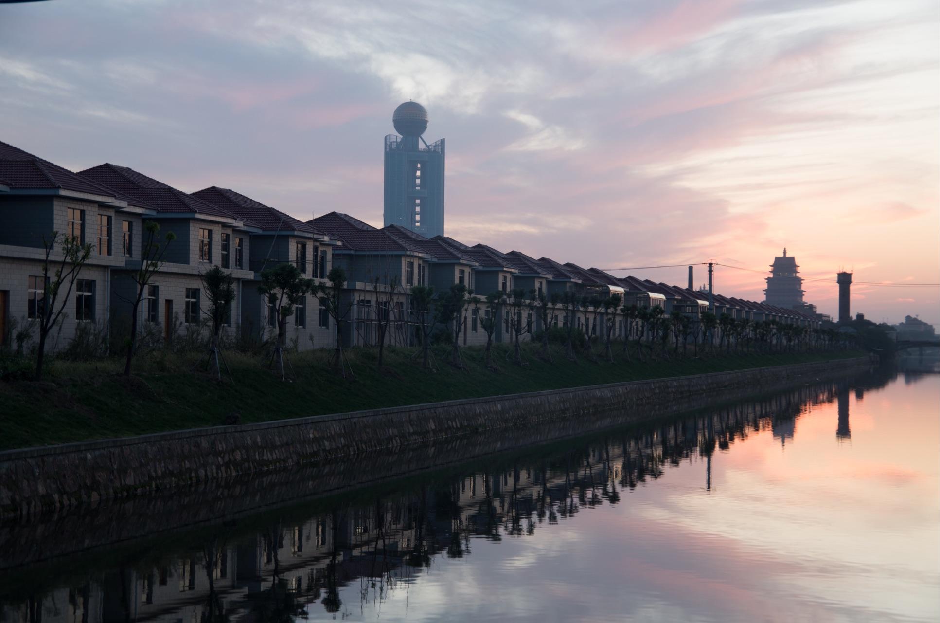 华西村是不是个骗局?