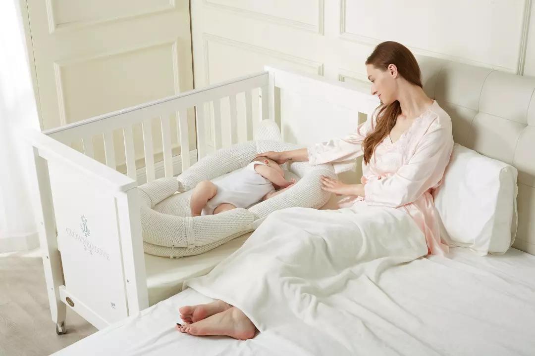 婴儿几个月会自己翻身睡觉 v2-70572983ccf8fab1f243bf0c32bd36b7_1440w.jpg?source=172ae18b