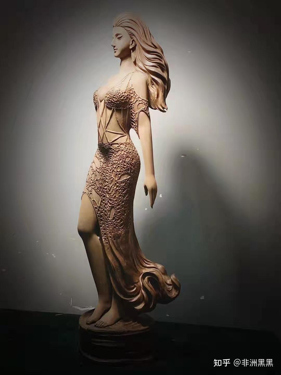 福建根雕大师创作的乌木美女,看得我都流鼻血了!
