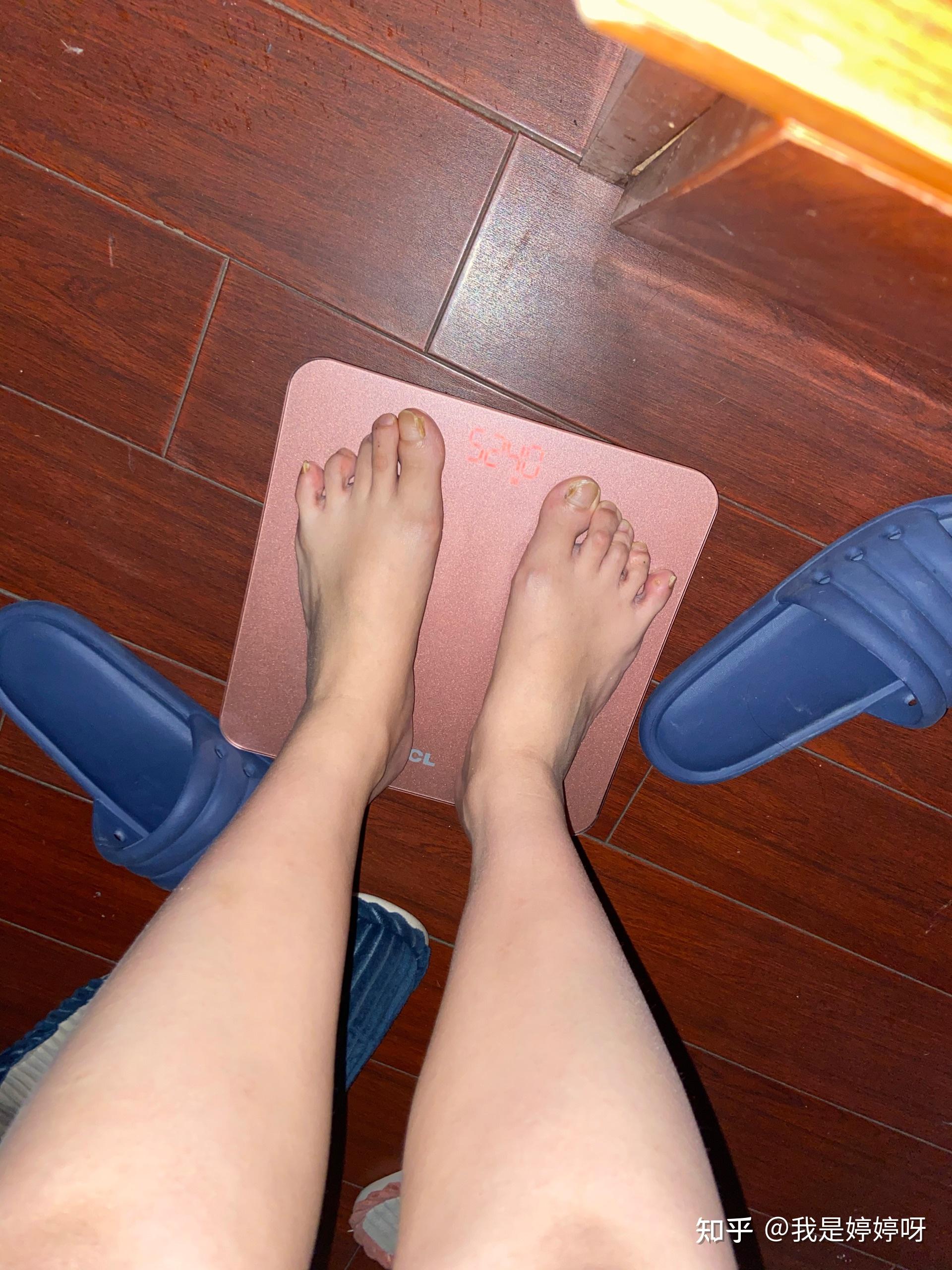 99斤,从来也不奢望自己有多瘦,后来怀孕养了宝宝了就更加不奢望,宝宝