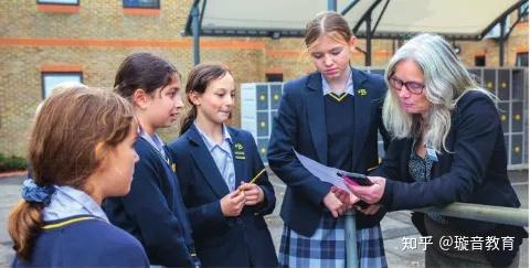 "送孩子英国留学前必看!揭秘英国校园生活,让孩子提前体验英伦风情!