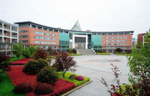 四川育英医科校
