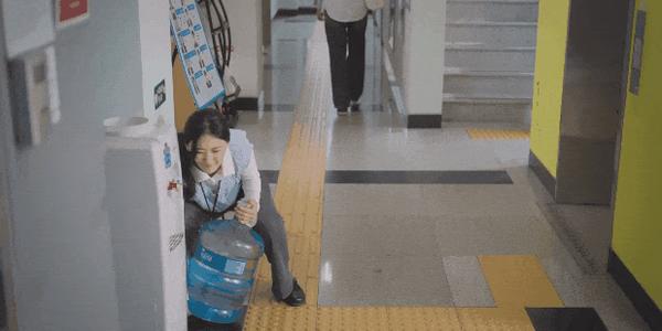 《现金英雄》高能预警！另类超英氪金出战