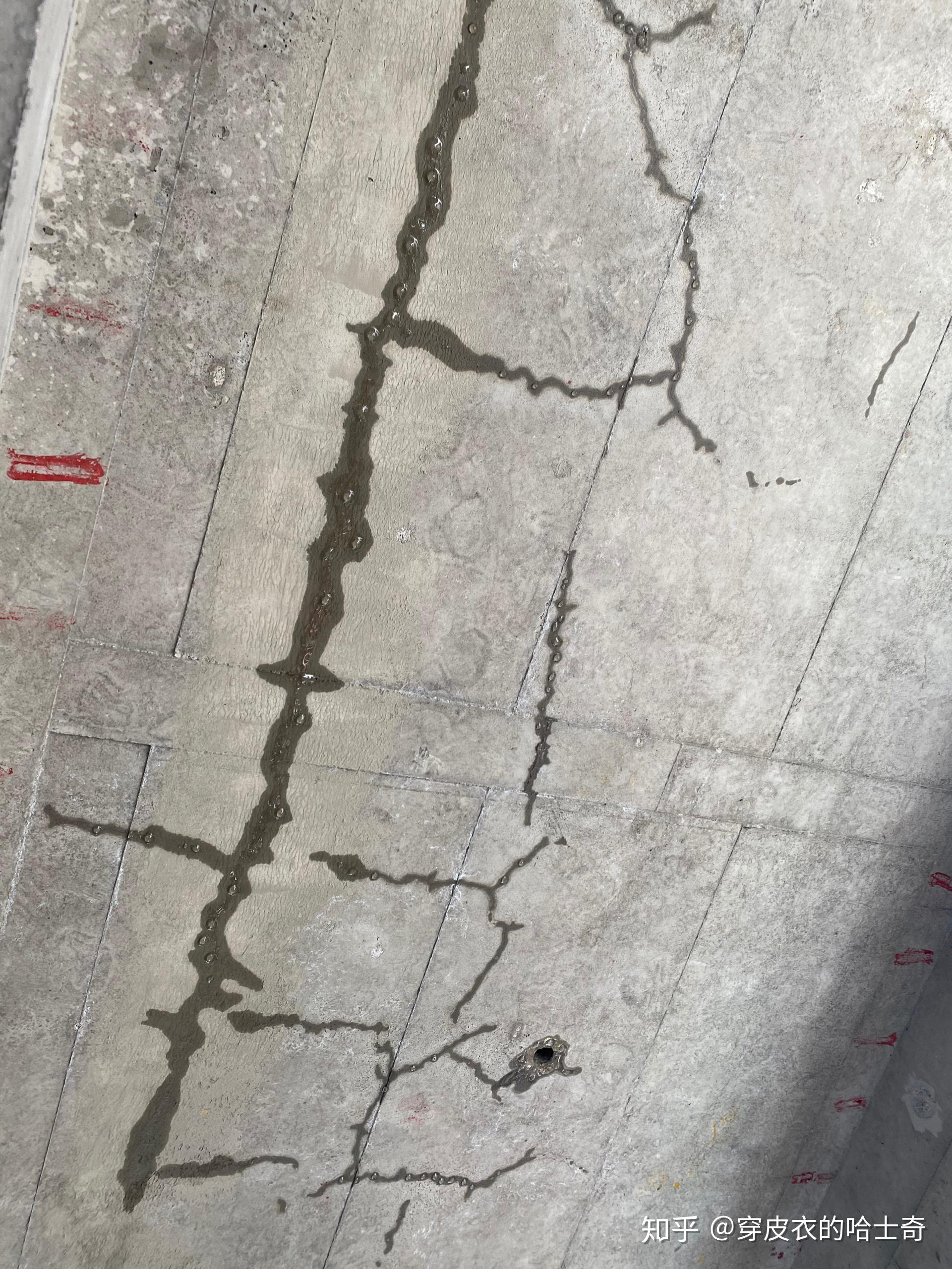 楼层混凝土开裂很严重,该如何解决?