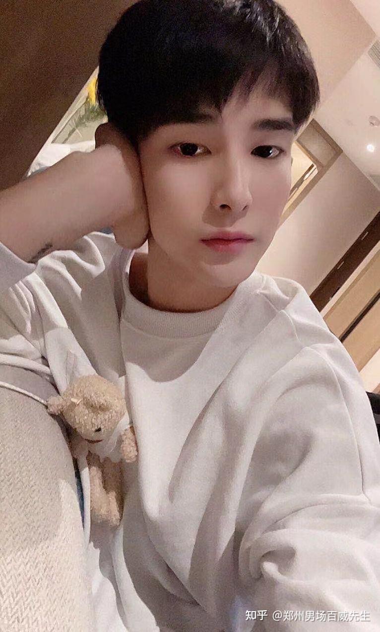 郑州帅哥 - 知乎