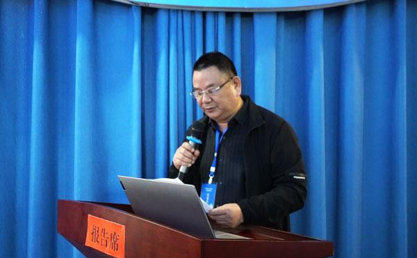 原副社长,陕农网总编吴武刚授课,培训班开班仪式由执行总编李虎山主持