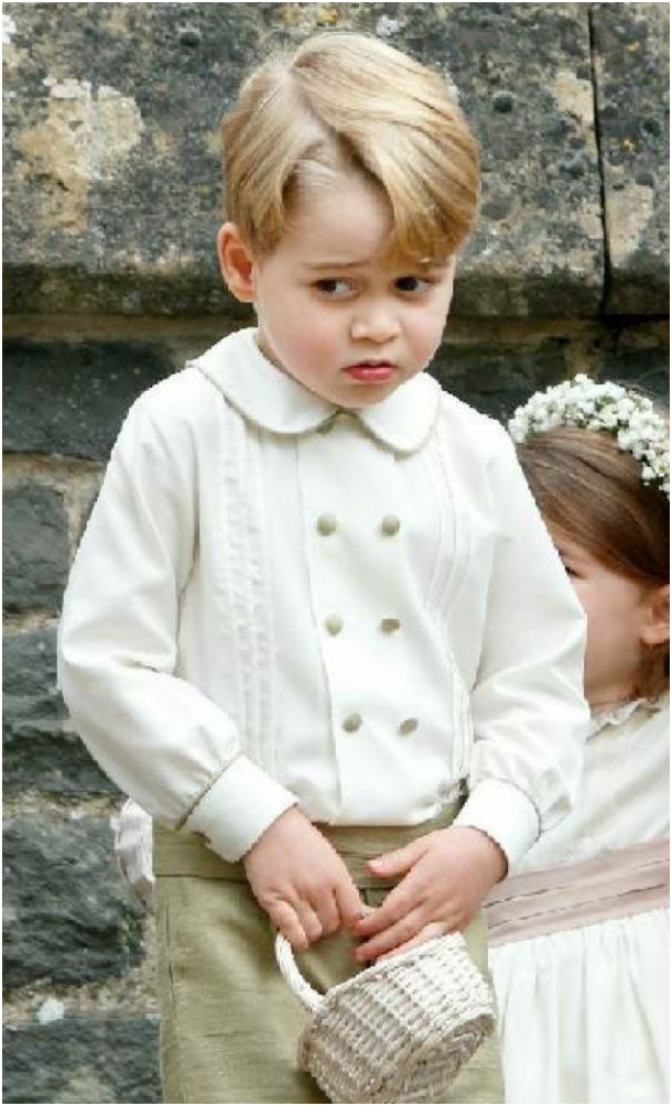 你们都是乡巴佬嫌弃众生的乔治小王子4岁啦