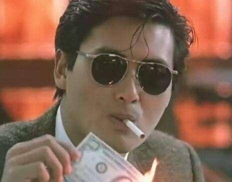 微信跳跃小游戏_微信跳一跳游戏技巧_微信小游戏跳一跳技巧